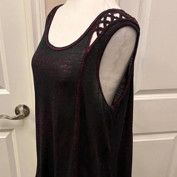Harley-Davidson Woman's Black Tank Top XL Red Highlights - Picture 3 of 14
